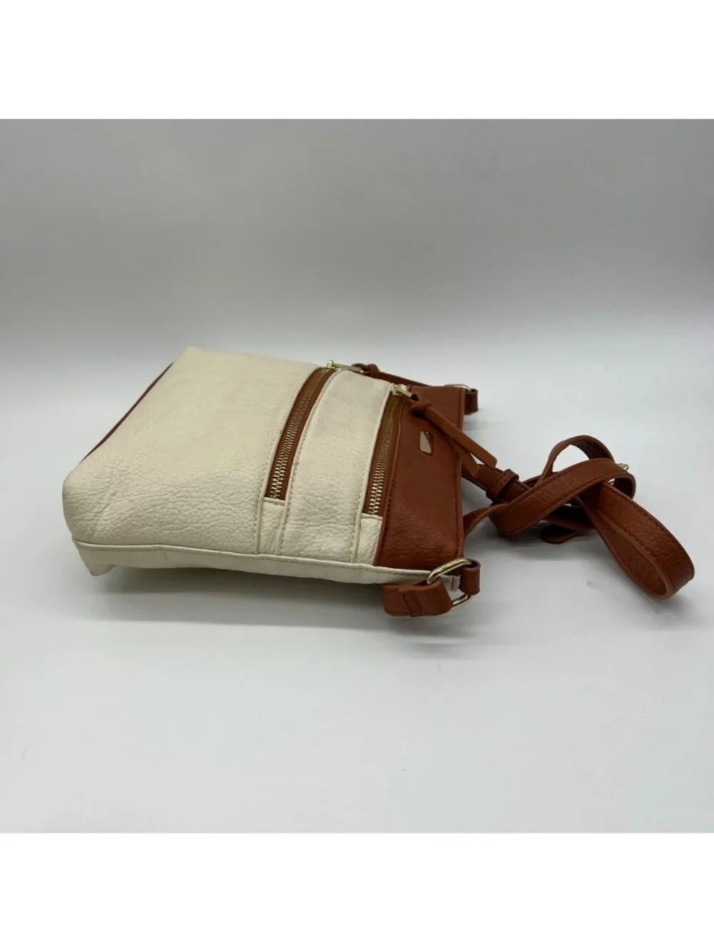 Cluci Cream And Brown Pebbled Faux Leather Crossbody Bag_4
